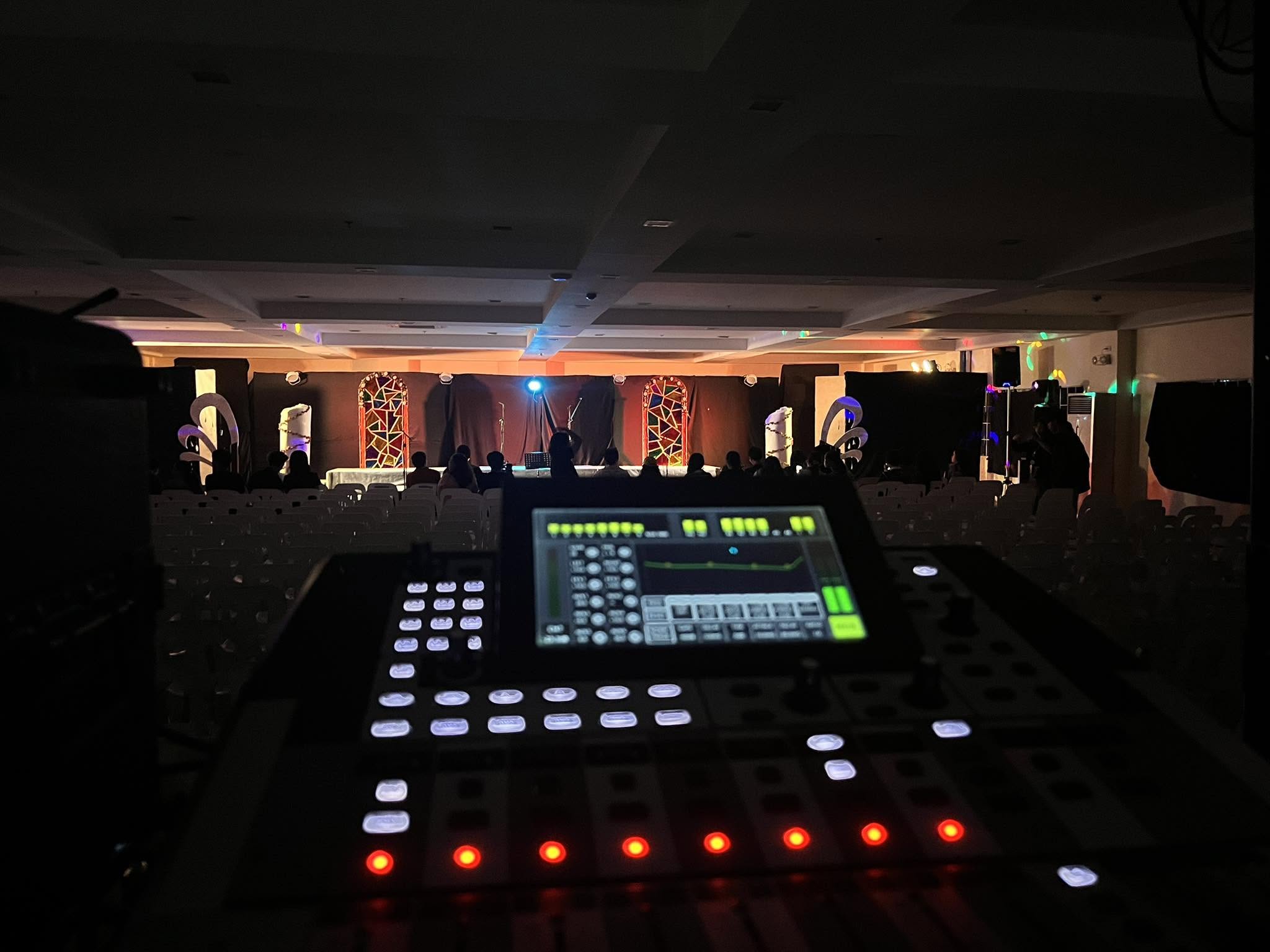 J&E Event stage production